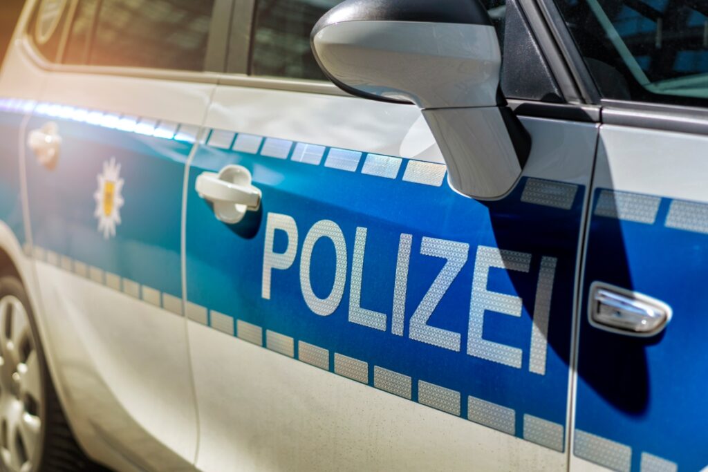 Cannabisstreit eskaliert: Polizeieinsatz in Wunsiedel endet mit Verletzten und Anzeigen